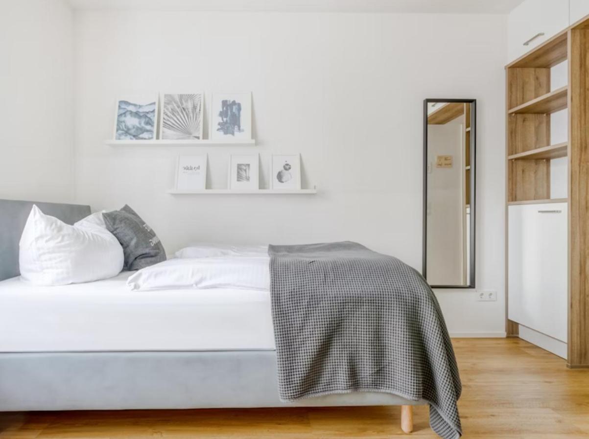 My Suite - Augsburg City - Netflix Buitenkant foto